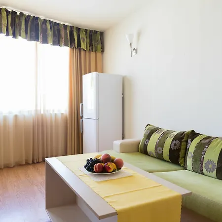 Apartmán Two Bedroom With Balcony