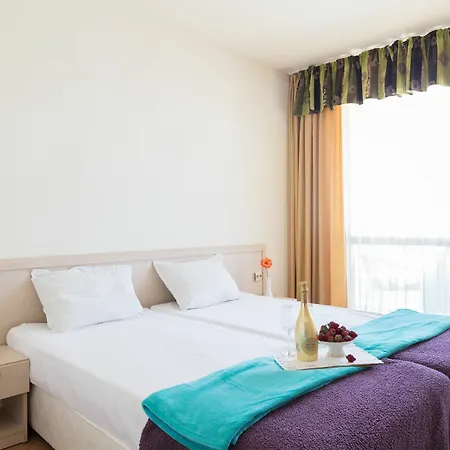 Apartmán Two Bedroom With Balcony